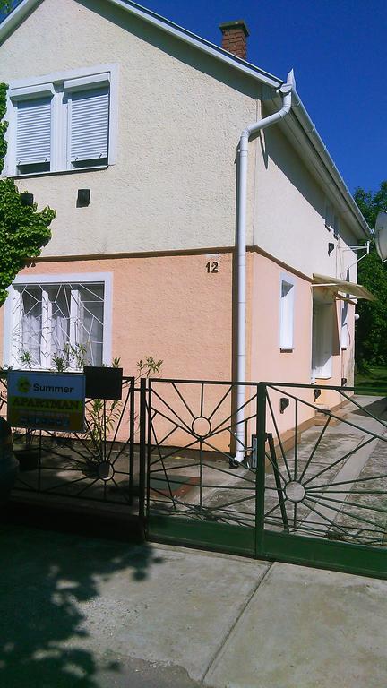 Summer Apartman Apartamento Hajdúszoboszló Exterior foto